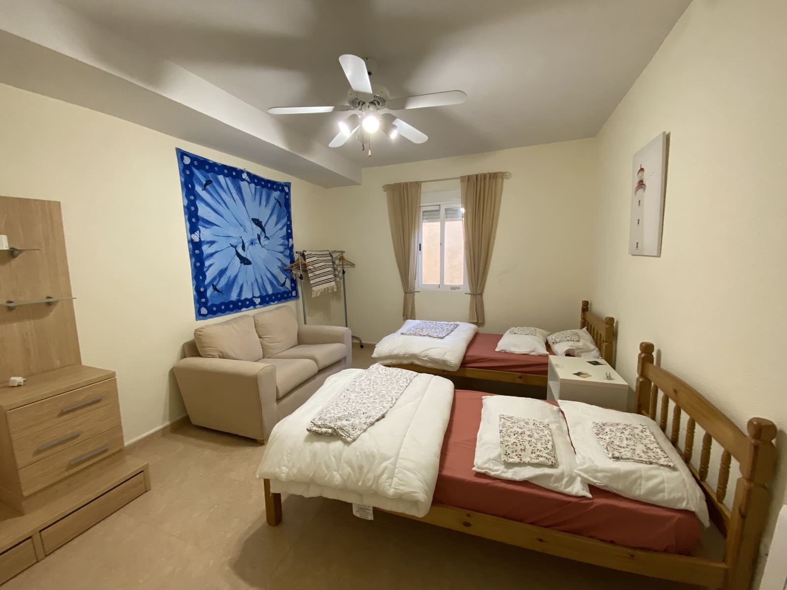 8 soveværelse Villa til salg i Moclin med swimmingpool garage - € 475.000 (Ref: 9066953)