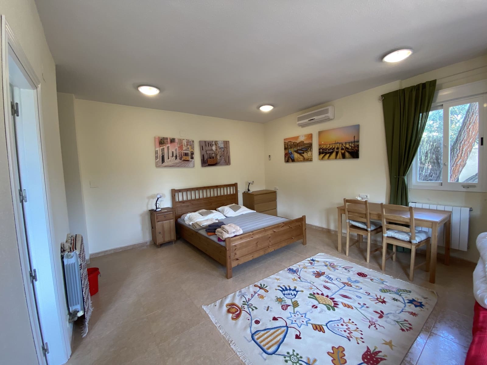 8 soveværelse Villa til salg i Moclin med swimmingpool garage - € 475.000 (Ref: 9066953)