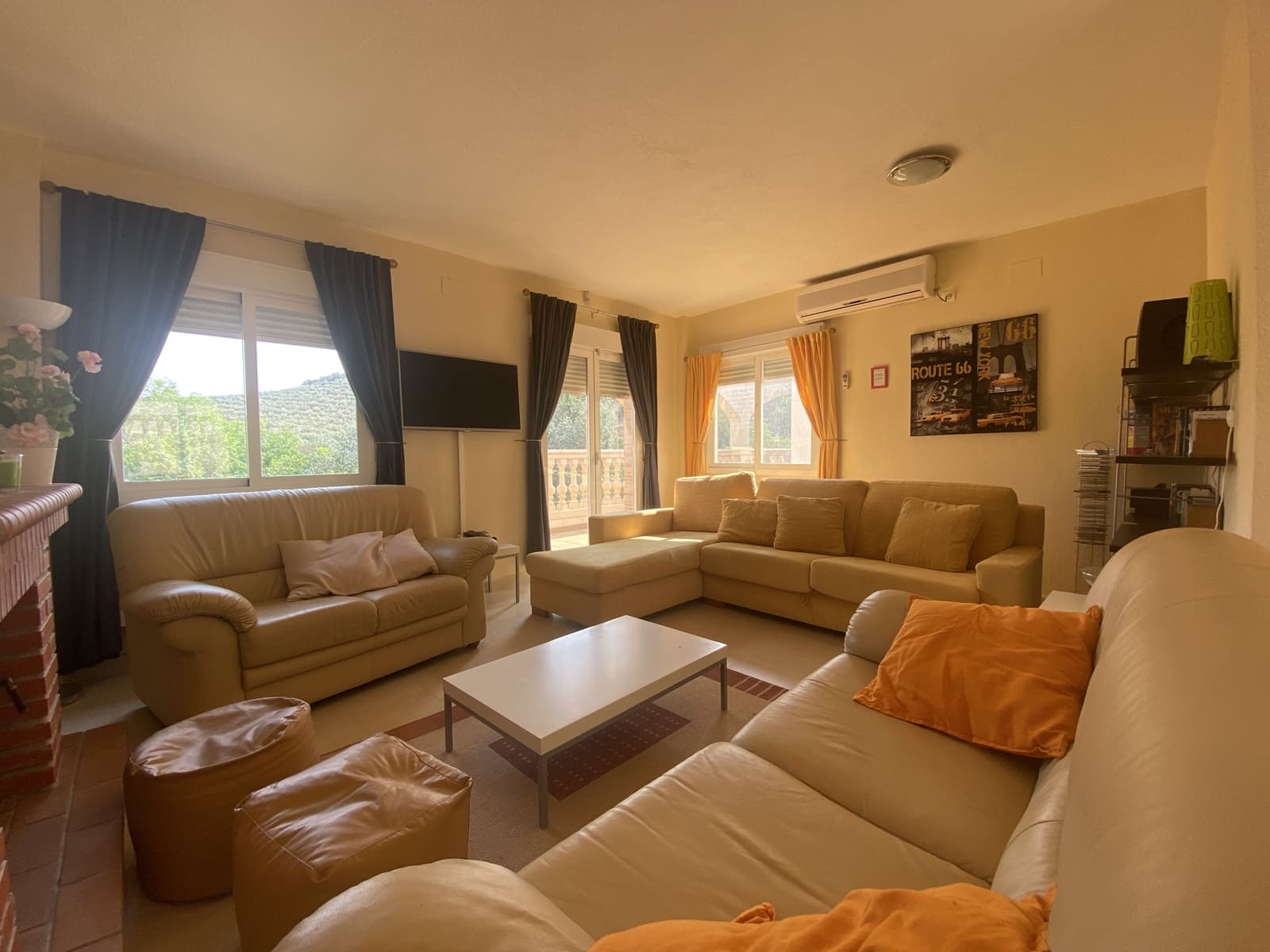 8 soveværelse Villa til salg i Moclin med swimmingpool garage - € 475.000 (Ref: 9066953)