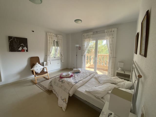 8 soveværelse Villa til salg i Moclín med swimmingpool garage - € 475.000 (Ref: 9066953)