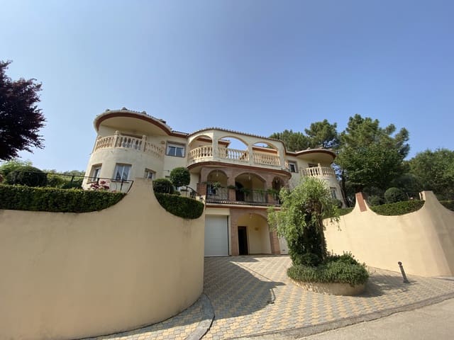 8 soveværelse Villa til salg i Moclín med swimmingpool garage - € 475.000 (Ref: 9066953)