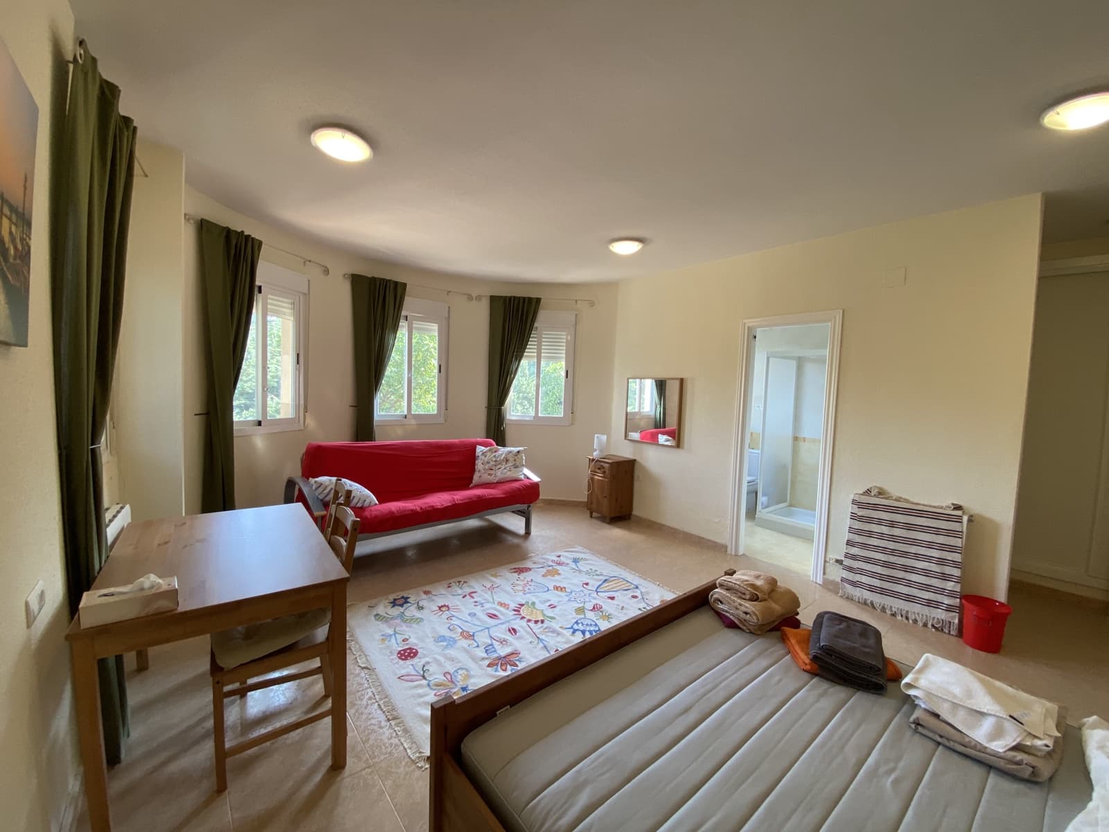 8 soveværelse Villa til salg i Moclin med swimmingpool garage - € 475.000 (Ref: 9066953)