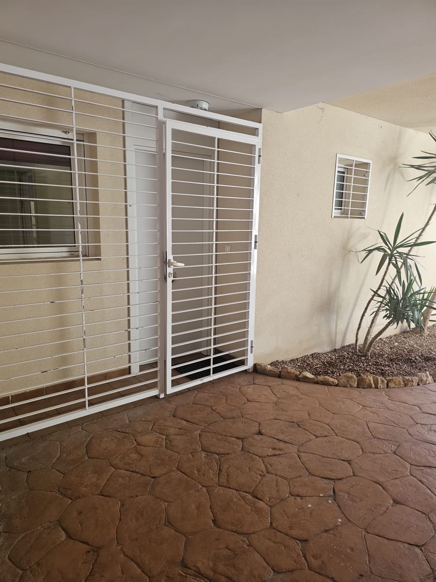 2 quarto Apartamento para venda em Playa Flamenca com piscina garagem - 210 000 € (Ref: 9607015)