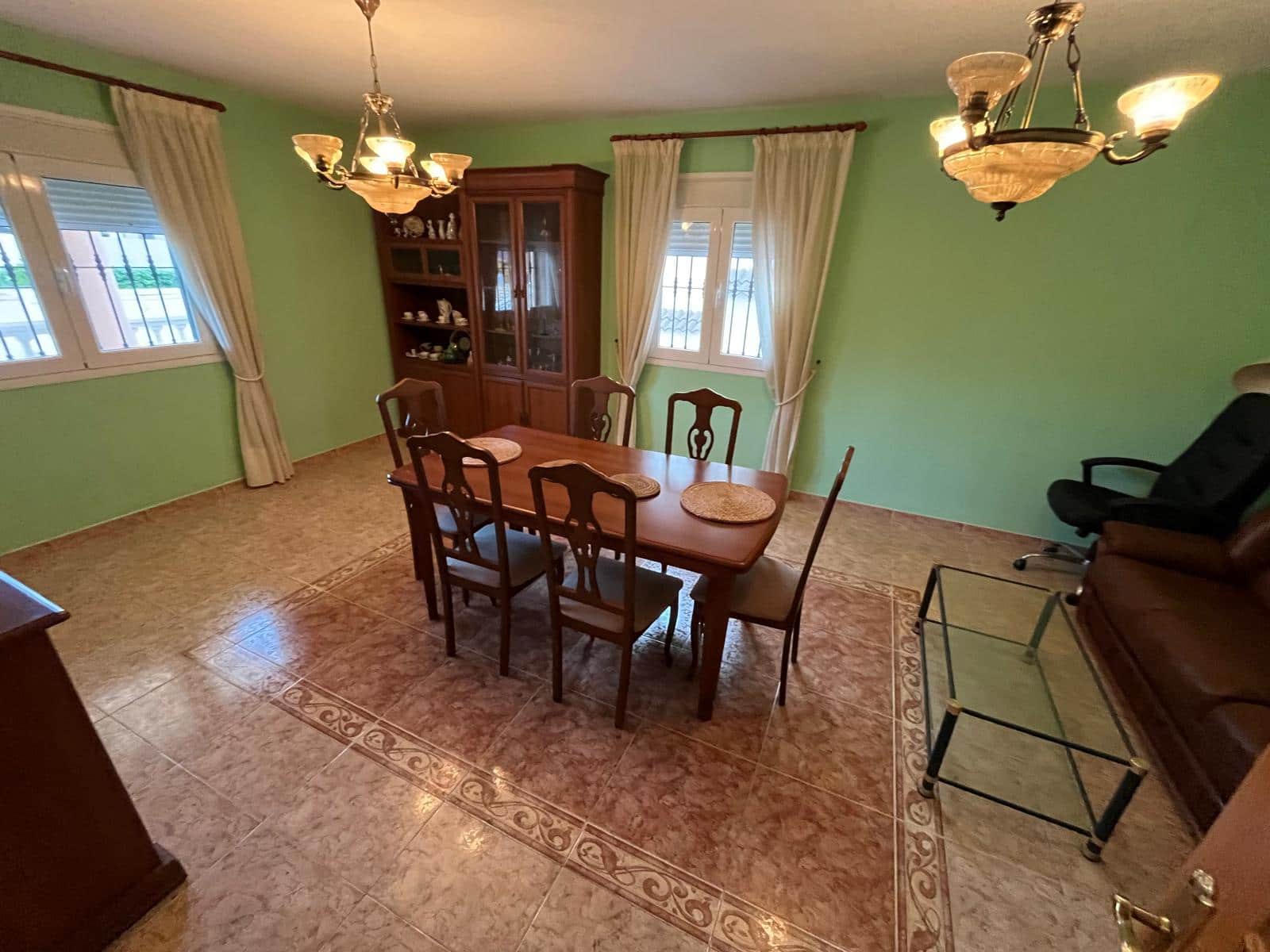 6 bedroom Villa for sale in Aguadulce (Almeria) with garage - € 550,000 (Ref: 9735064)