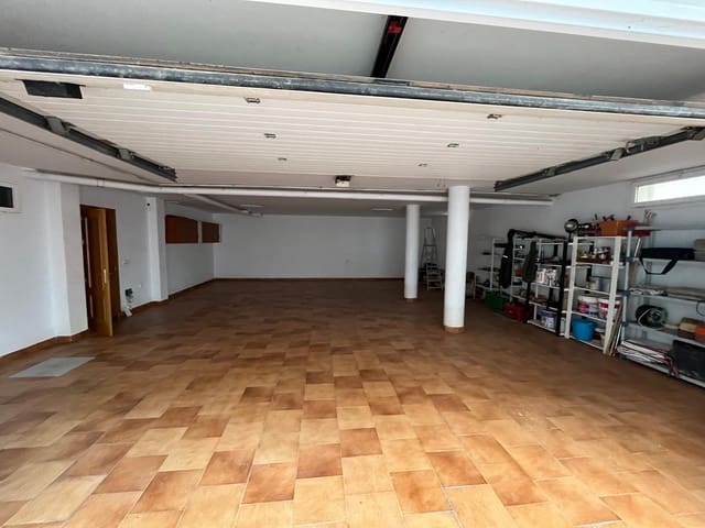 6 bedroom Villa for sale in Aguadulce (Almeria), Roquetas de Mar with garage - € 550,000 (Ref: 9735064)