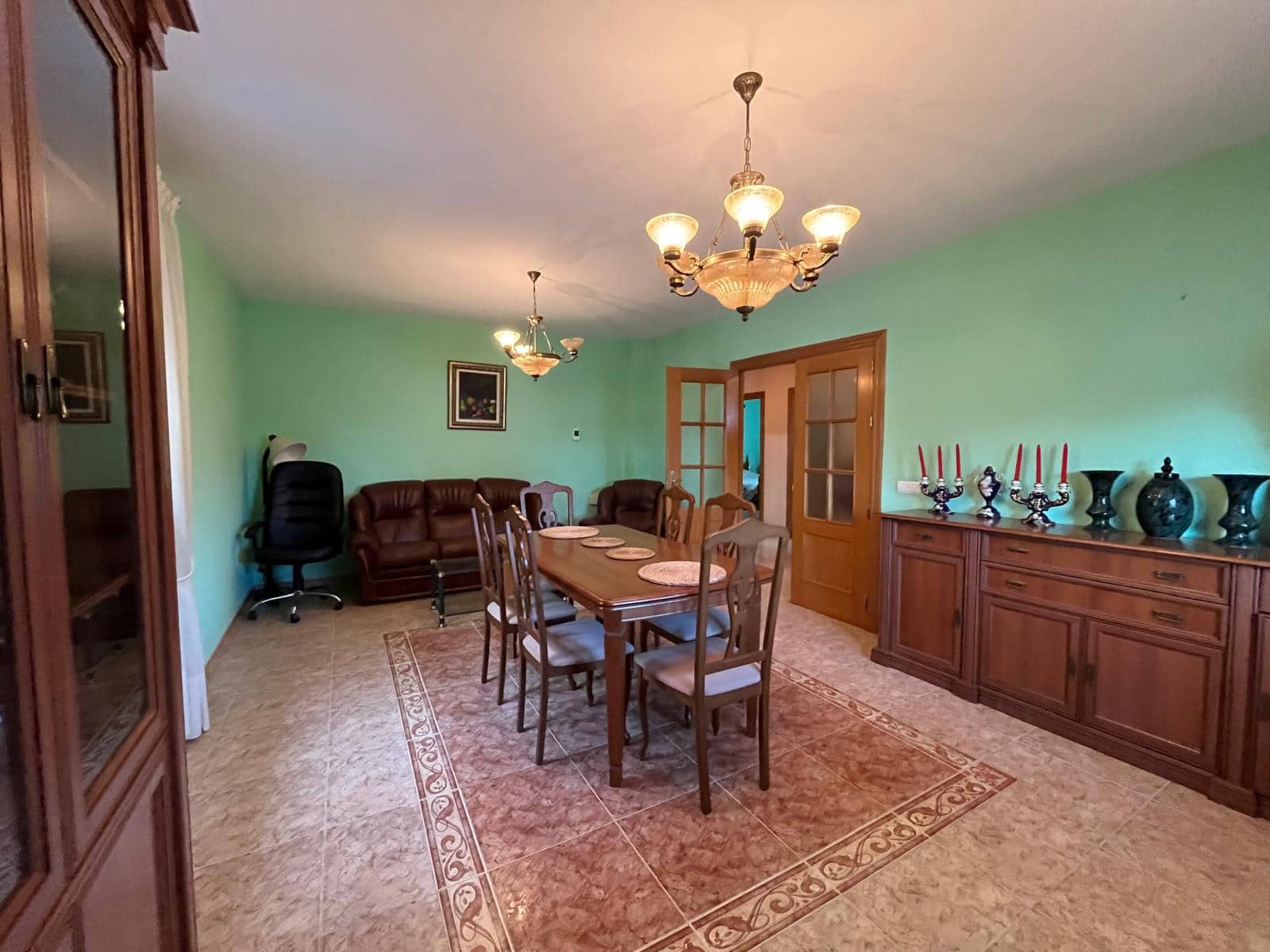 6 bedroom Villa for sale in Aguadulce (Almeria) with garage - € 550,000 (Ref: 9735064)