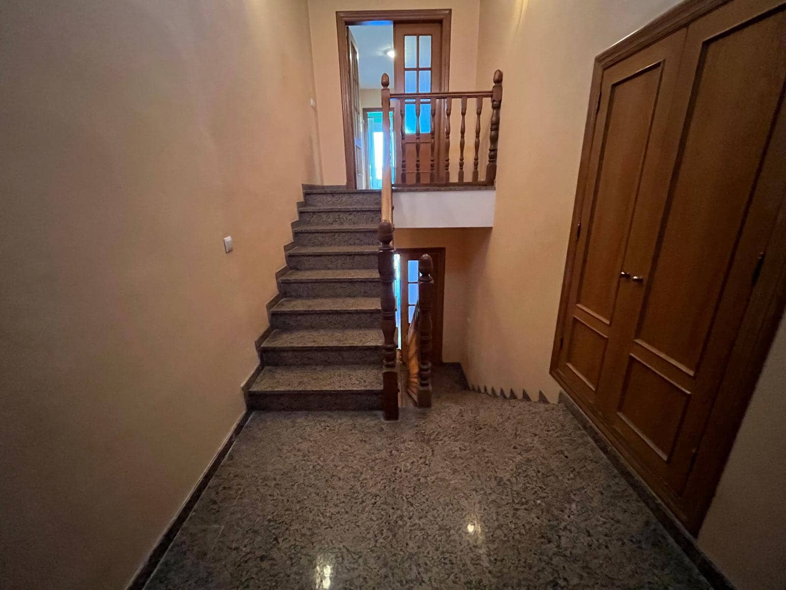 6 bedroom Villa for sale in Aguadulce (Almeria) with garage - € 550,000 (Ref: 9735064)