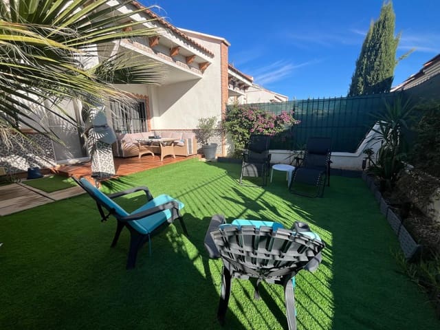 Bungalow de 3 habitaciones en San Miguel de Salinas en venta con piscina - 243.000 € (Ref: 9737060)