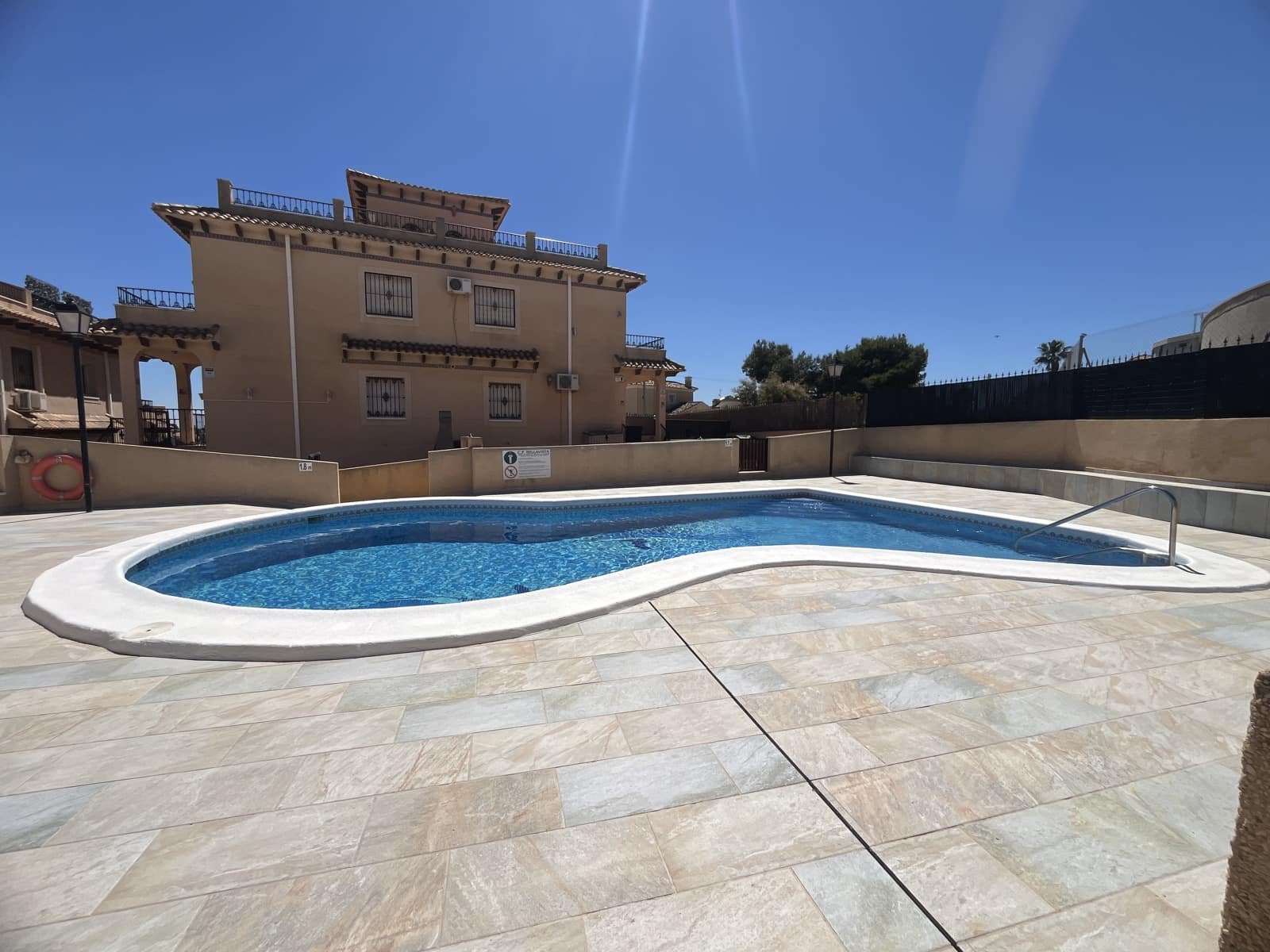 3 bedroom Bungalow for sale in Orihuela Costa with pool - € 219,000 (Ref: 9888687)