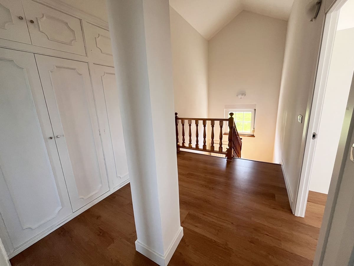 6 bedroom Villa for sale in Gijon with garage - € 960,000 (Ref: 8142992)