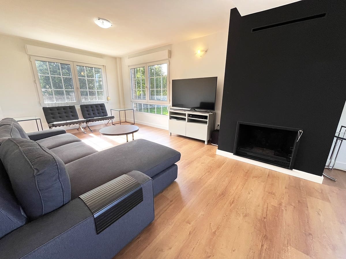 6 bedroom Villa for sale in Gijon with garage - € 960,000 (Ref: 8142992)