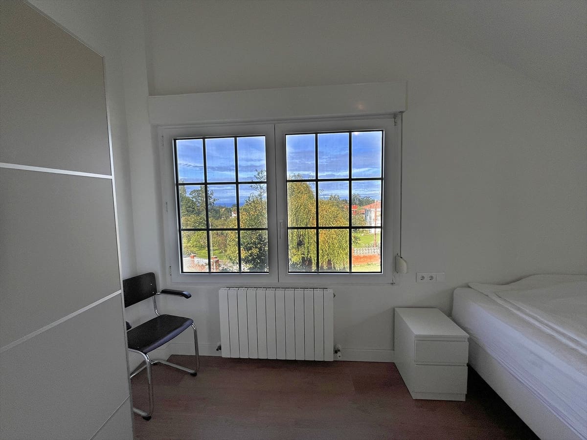 6 bedroom Villa for sale in Gijon with garage - € 960,000 (Ref: 8142992)