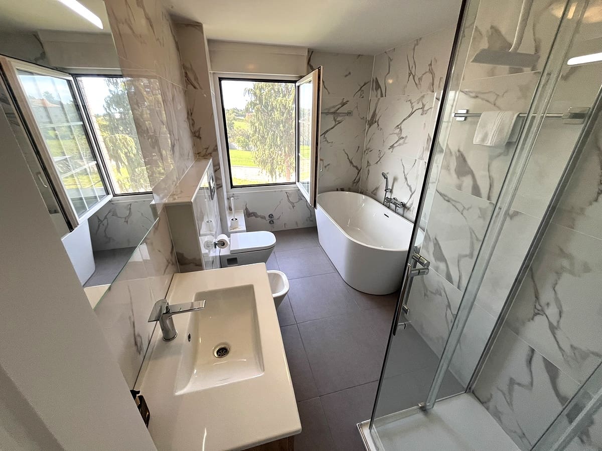 6 bedroom Villa for sale in Gijon with garage - € 960,000 (Ref: 8142992)