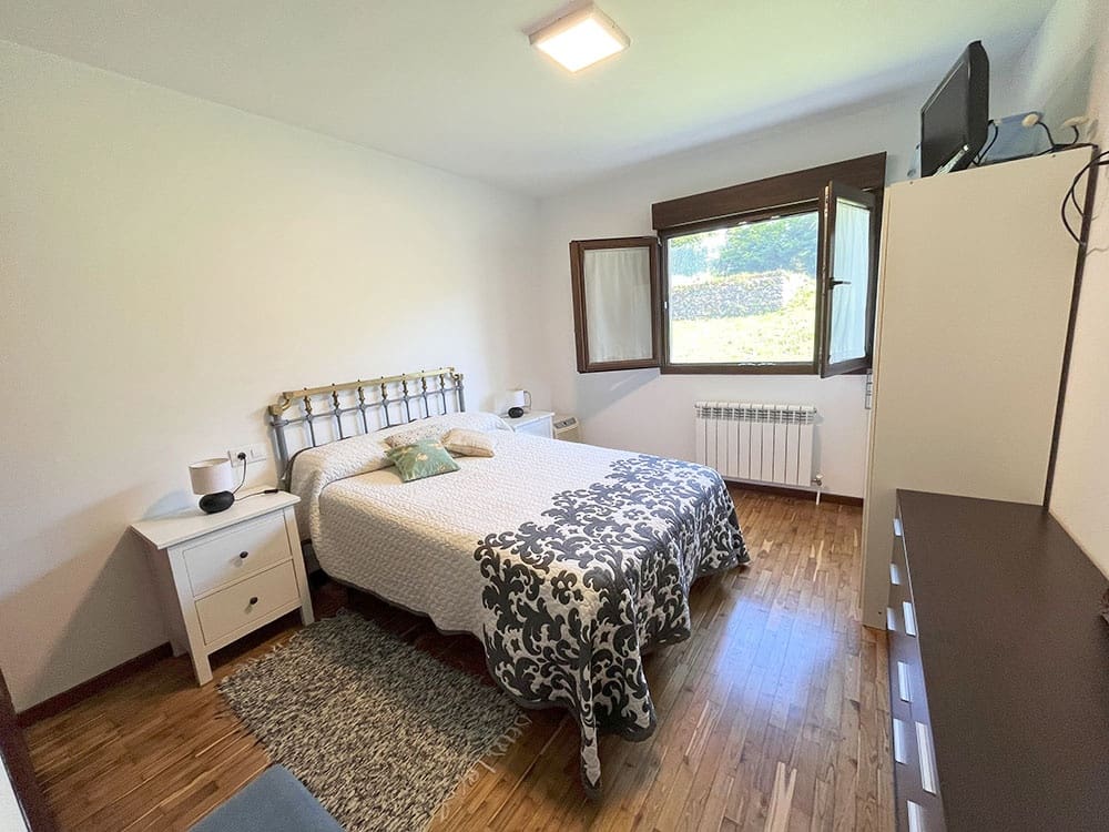 4 bedroom Townhouse for sale in Ribadesella with garage - € 300,000 (Ref: 8373984)
