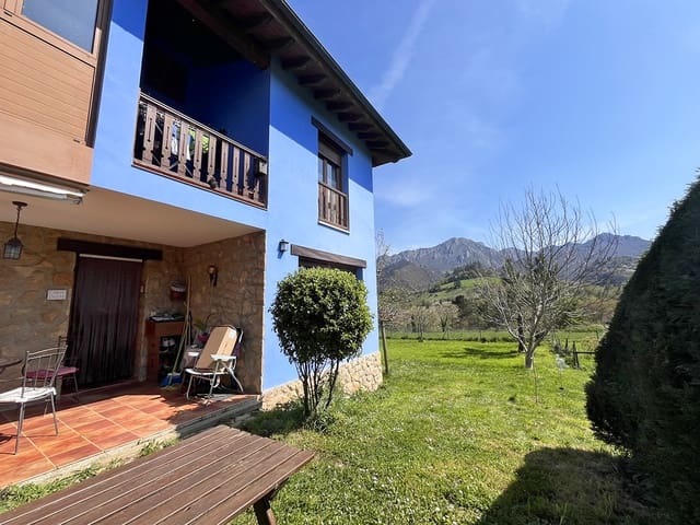 4 bedroom Townhouse for sale in Parres with garage - € 420,000 (Ref: 8976543)