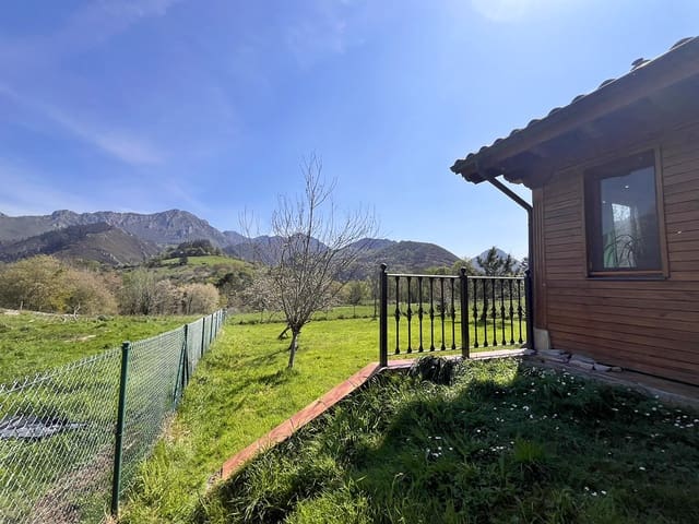 4 bedroom Townhouse for sale in Parres with garage - € 420,000 (Ref: 8976543)