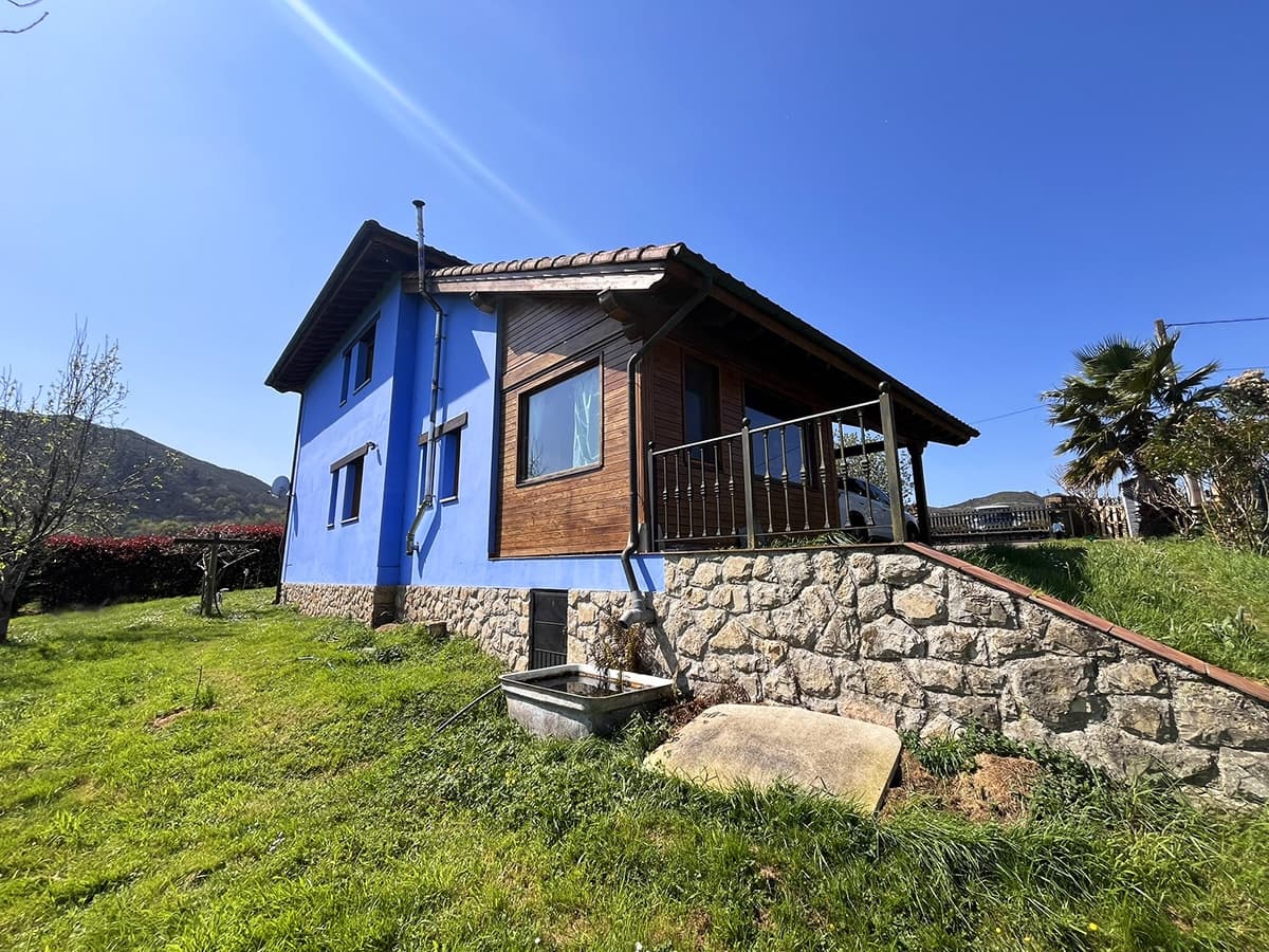 4 soveværelse Byhus til salg i Parres med garage - € 420.000 (Ref: 8976543)