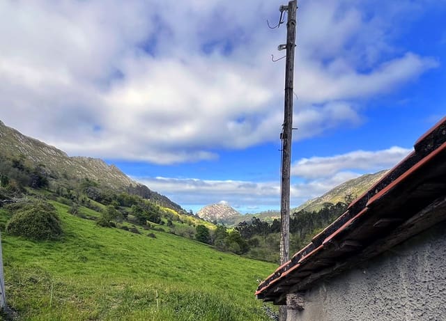 2 bedroom Townhouse for sale in Ribadesella - € 195,000 (Ref: 8976562)