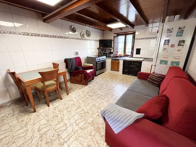 2 bedroom Townhouse for sale in Ribadesella - € 195,000 (Ref: 8976562)