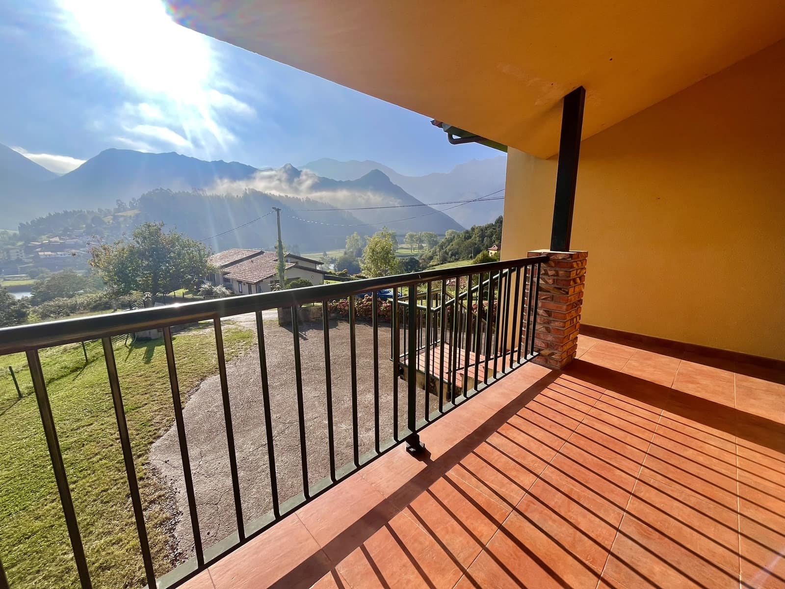 5 bedroom Villa for sale in Ribadesella with garage - € 430,000 (Ref: 9383192)