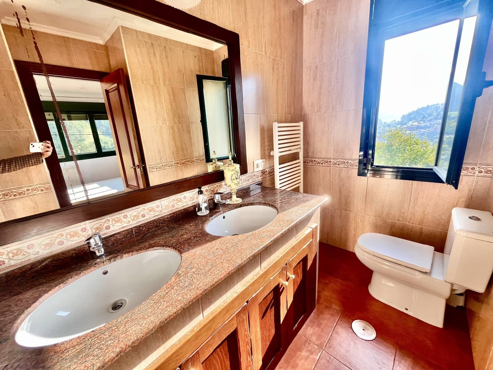 5 bedroom Villa for sale in Ribadesella with garage - € 430,000 (Ref: 9383192)