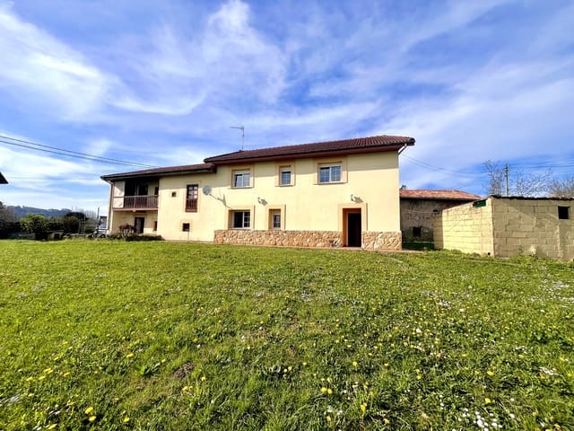 4 bedroom Townhouse for sale in Sariego - € 300,000 (Ref: 9747062)