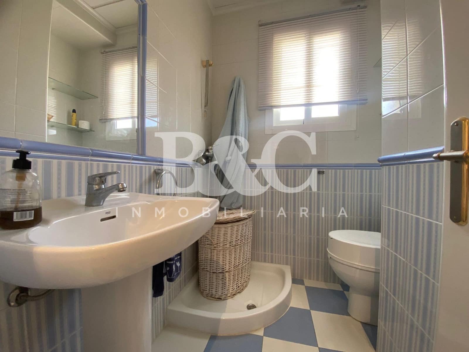 Piso de 3 habitaciones en Aguilas en venta con garaje - 299.000 € (Ref: 9509711)