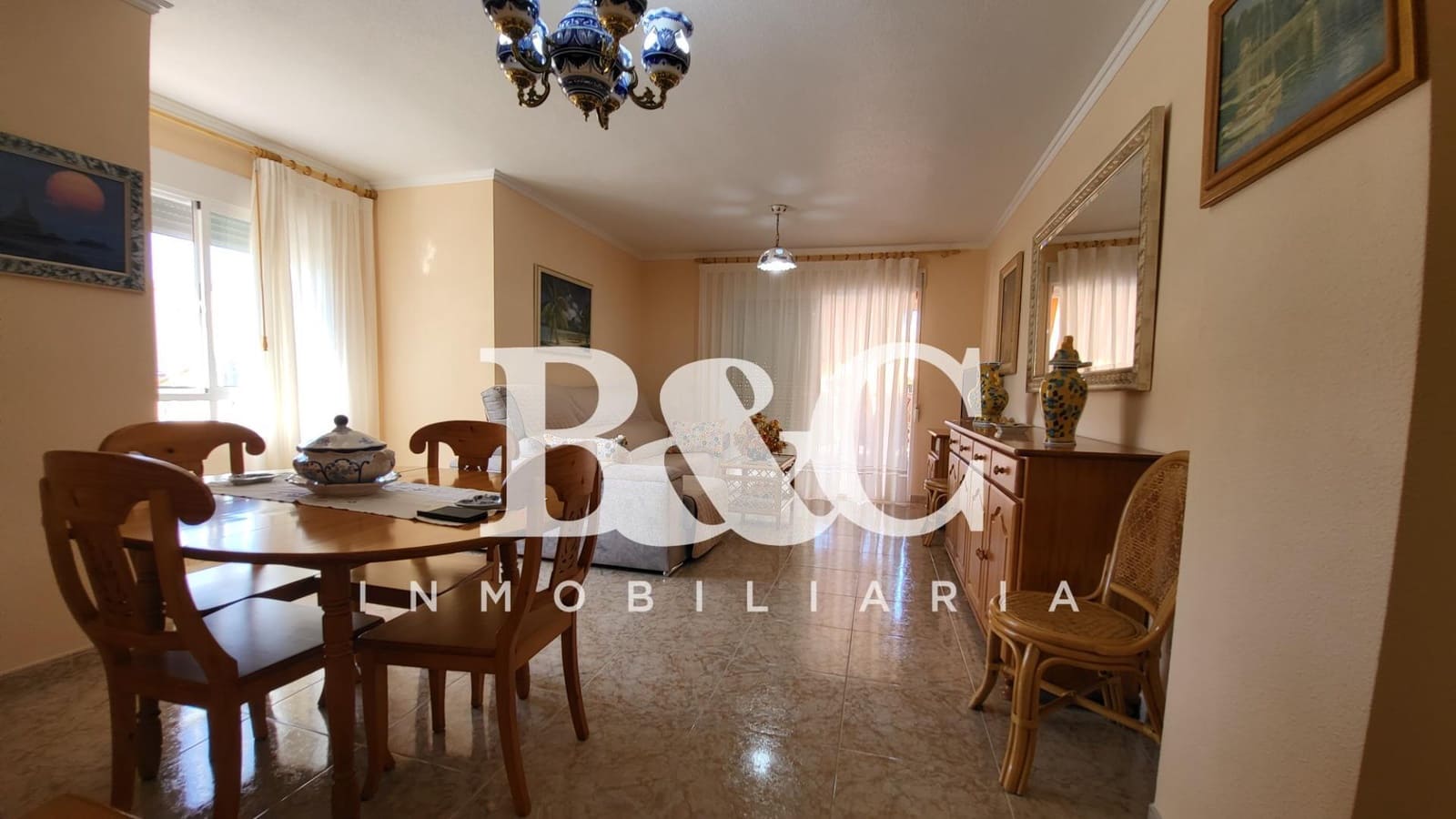 3 makuuhuone Asunto myytävänä paikassa Aguilas mukana uima-altaan 
autotalli - 279 000 € (Ref: 9509715)