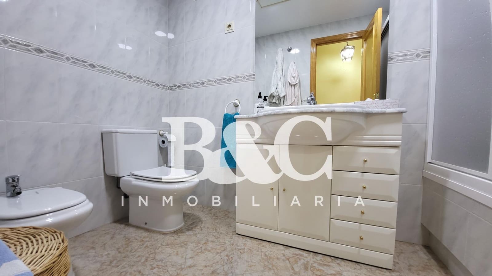 3 makuuhuone Asunto myytävänä paikassa Aguilas mukana uima-altaan 
autotalli - 279 000 € (Ref: 9509715)