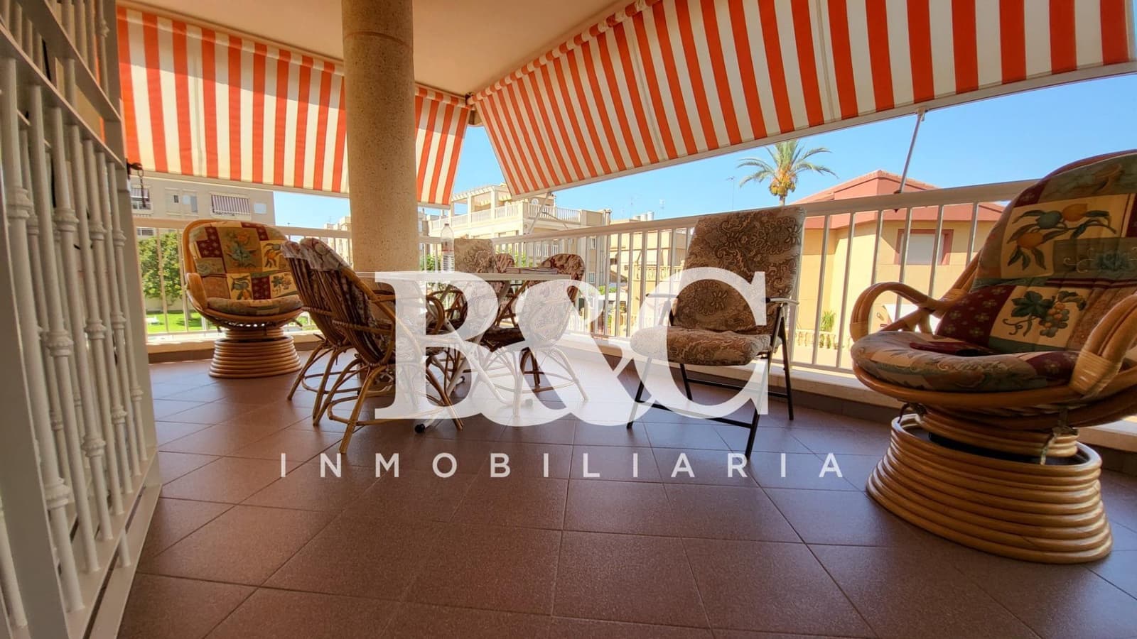 3 makuuhuone Asunto myytävänä paikassa Aguilas mukana uima-altaan 
autotalli - 279 000 € (Ref: 9509715)