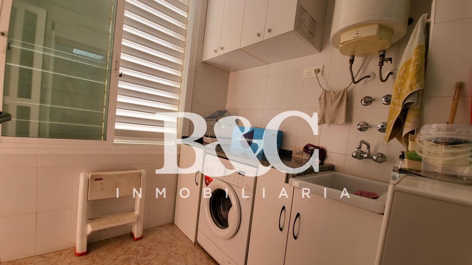 3 makuuhuone Asunto myytävänä paikassa Aguilas mukana uima-altaan 
autotalli - 279 000 € (Ref: 9509715)