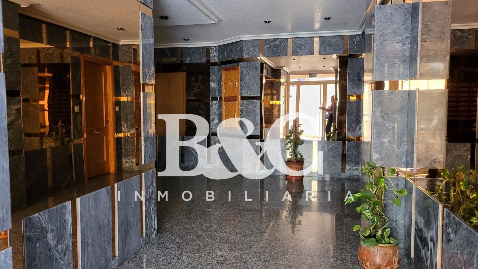 3 makuuhuone Asunto myytävänä paikassa Aguilas mukana uima-altaan 
autotalli - 279 000 € (Ref: 9509715)