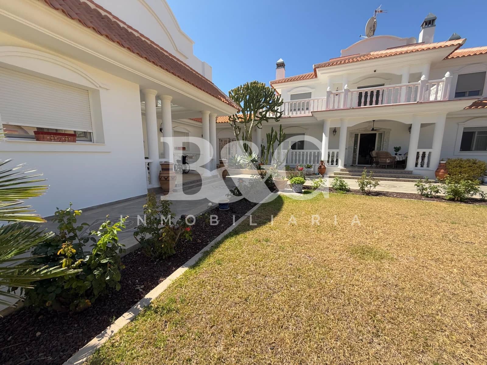 3 bedroom Villa for sale in Calabardina with pool - € 1,200,000 (Ref: 9509716)