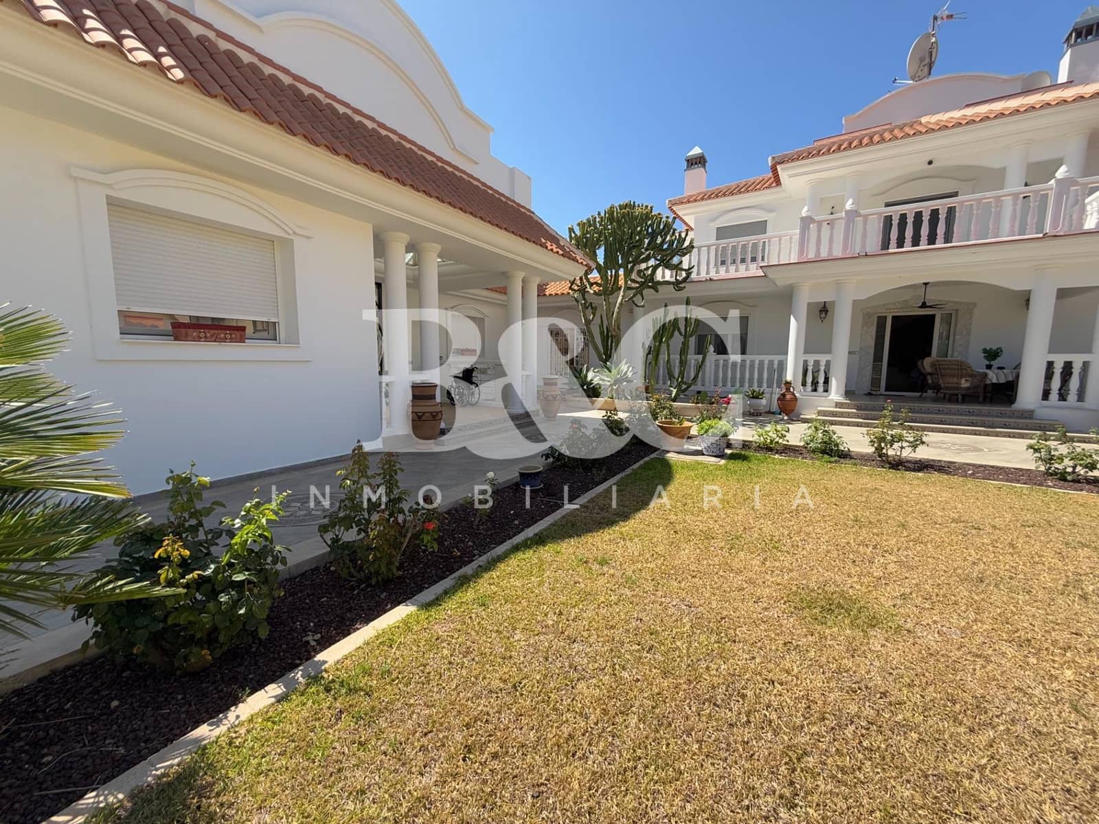 3 bedroom Villa for sale in Calabardina with pool - € 1,200,000 (Ref: 9509716)