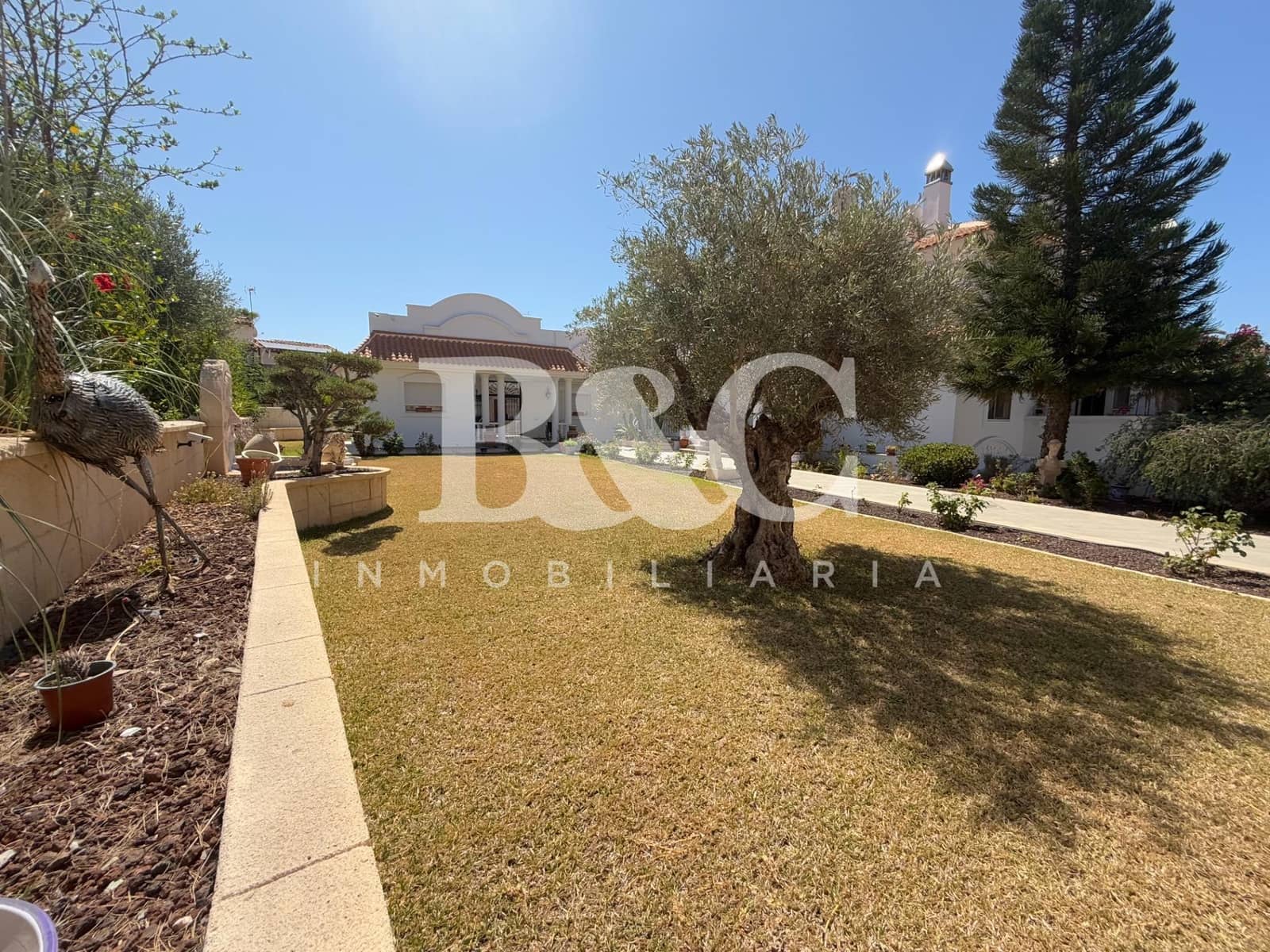 3 bedroom Villa for sale in Calabardina with pool - € 1,200,000 (Ref: 9509716)