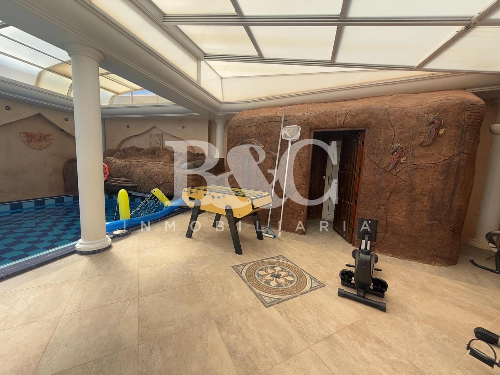 3 bedroom Villa for sale in Calabardina with pool - € 1,200,000 (Ref: 9509716)