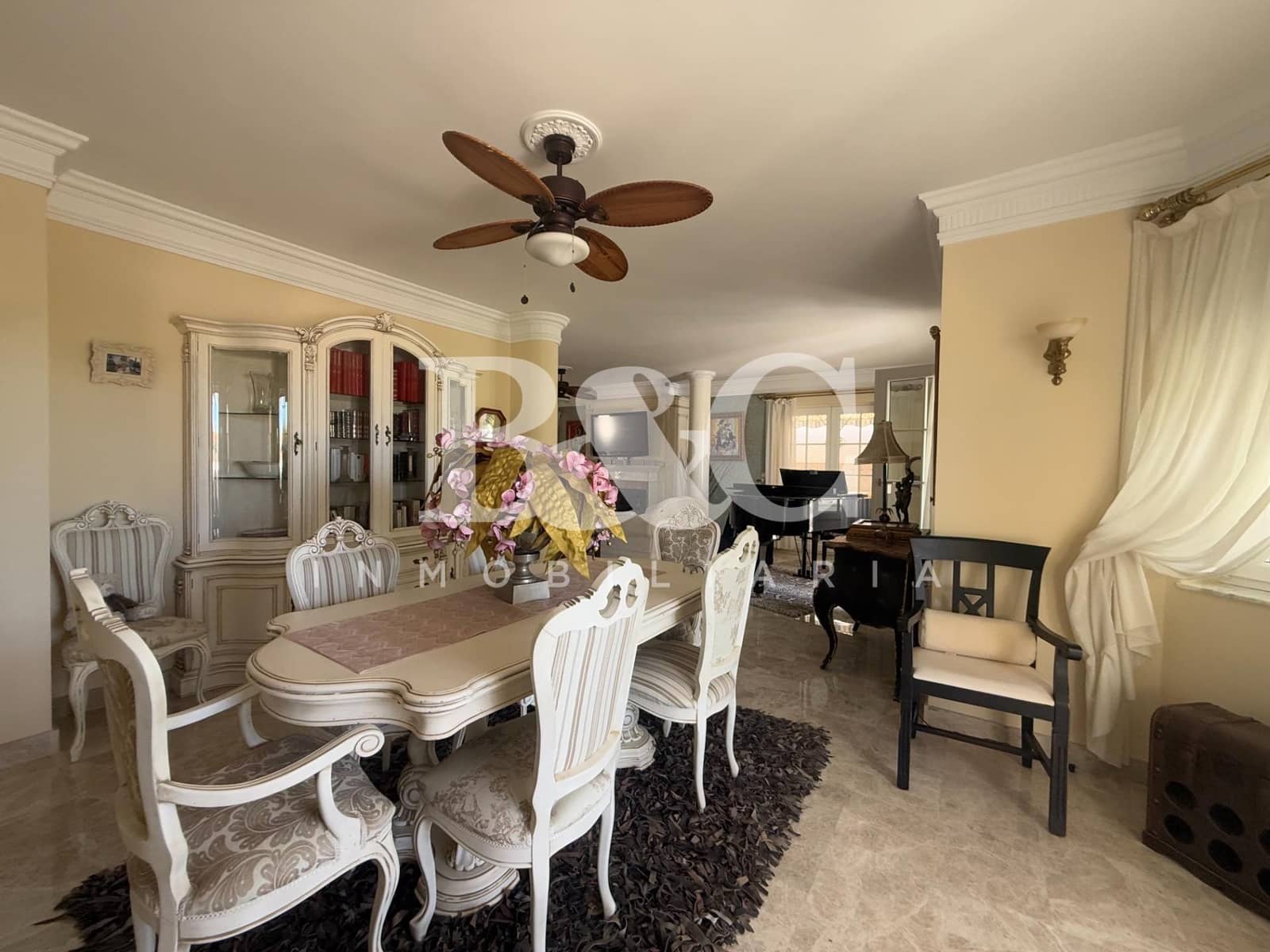 3 bedroom Villa for sale in Calabardina with pool - € 1,200,000 (Ref: 9509716)