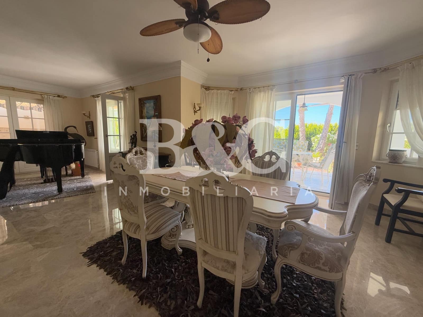 3 bedroom Villa for sale in Calabardina with pool - € 1,200,000 (Ref: 9509716)