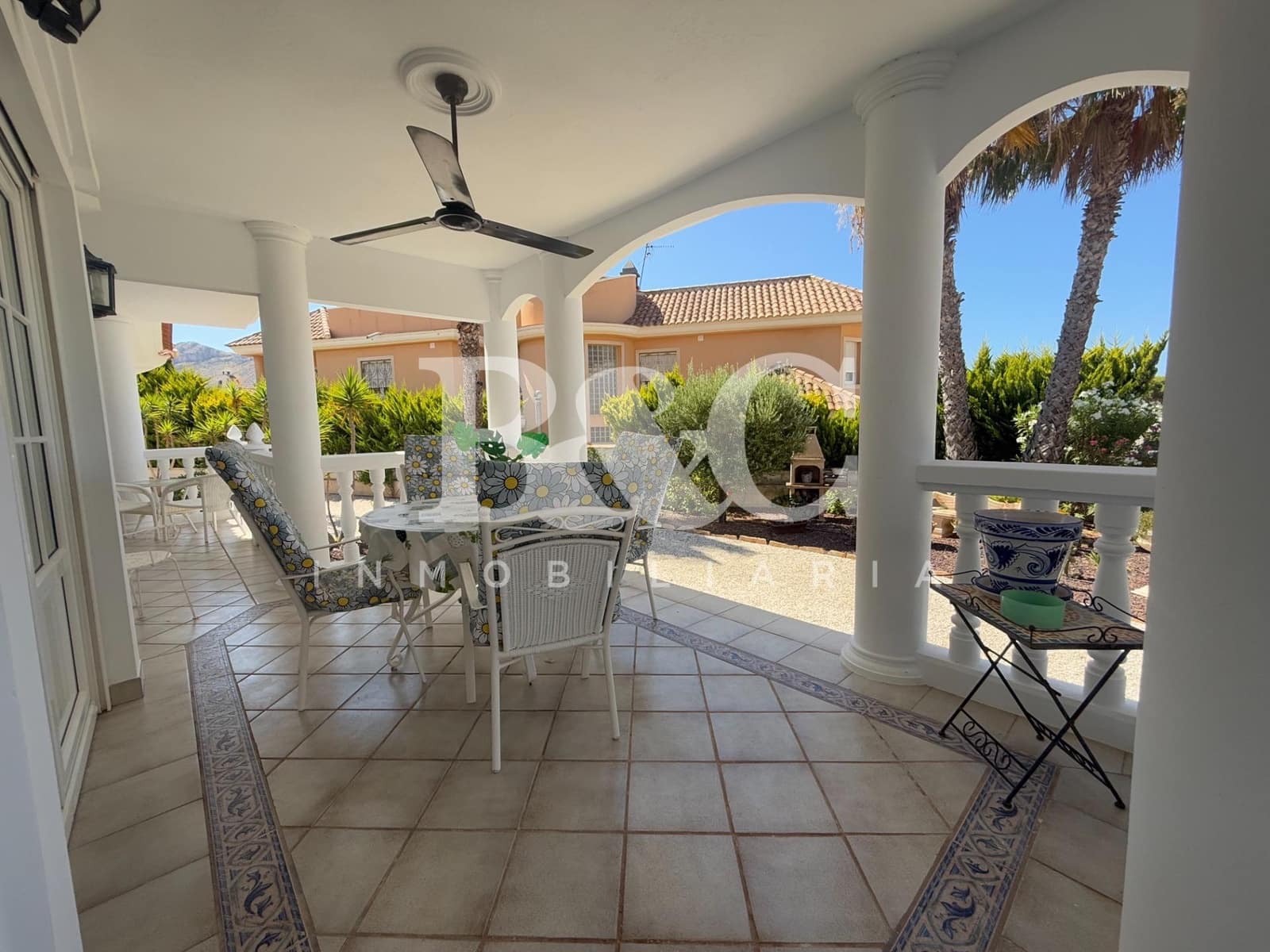 3 bedroom Villa for sale in Calabardina with pool - € 1,200,000 (Ref: 9509716)