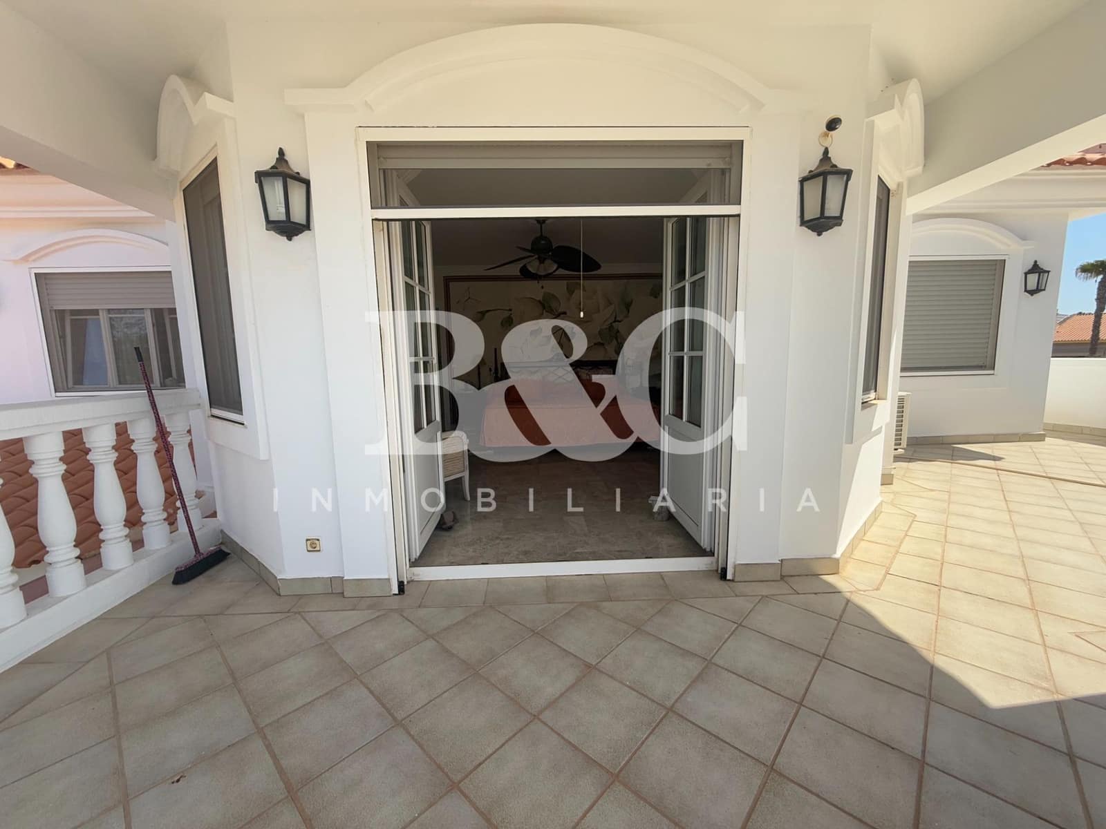 3 bedroom Villa for sale in Calabardina with pool - € 1,200,000 (Ref: 9509716)