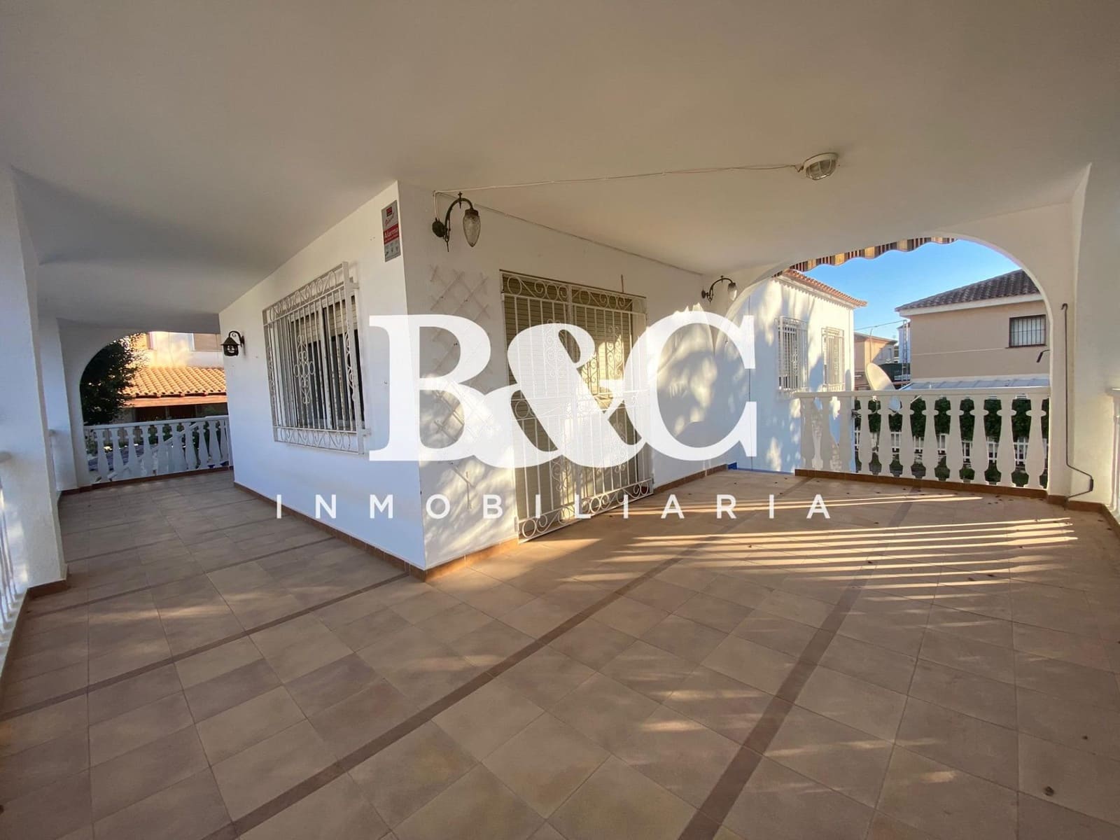 3 slaapkamer Villa te koop in Calabardina met garage - € 352.000 (Ref: 9527797)