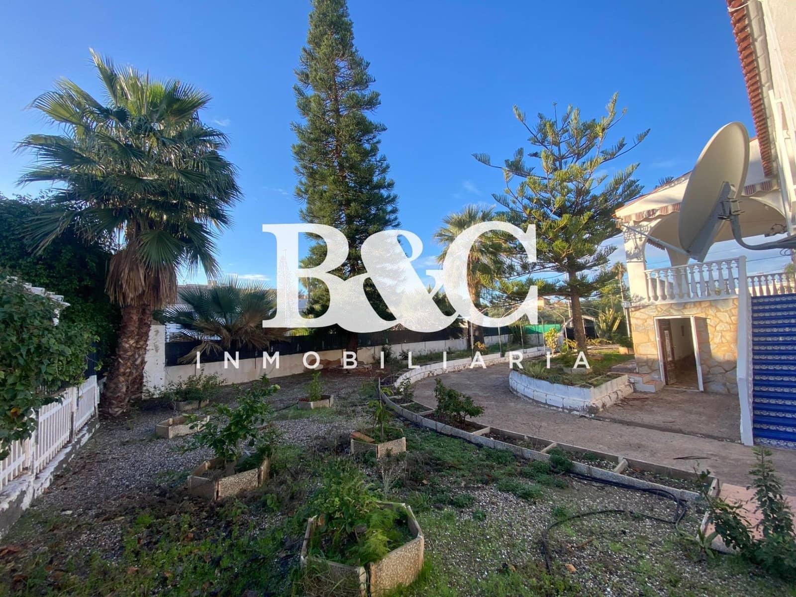 3 slaapkamer Villa te koop in Calabardina met garage - € 352.000 (Ref: 9527797)