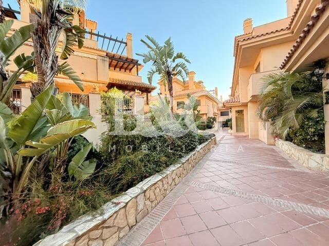 1 bedroom Apartment for sale in Aguilas with pool garage - € 184,900 (Ref: 9752136)