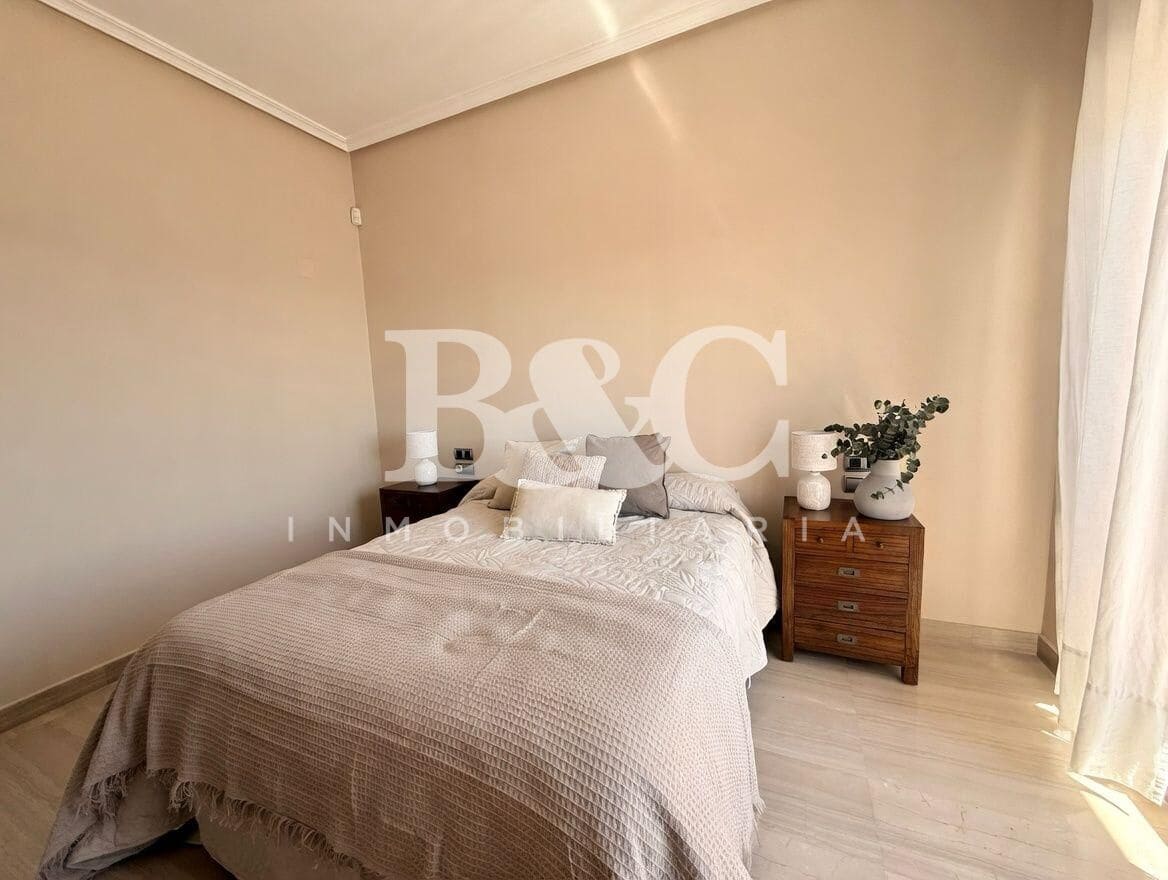 2 bedroom Apartment for sale in Aguilas with pool garage - € 405,000 (Ref: 9755813)