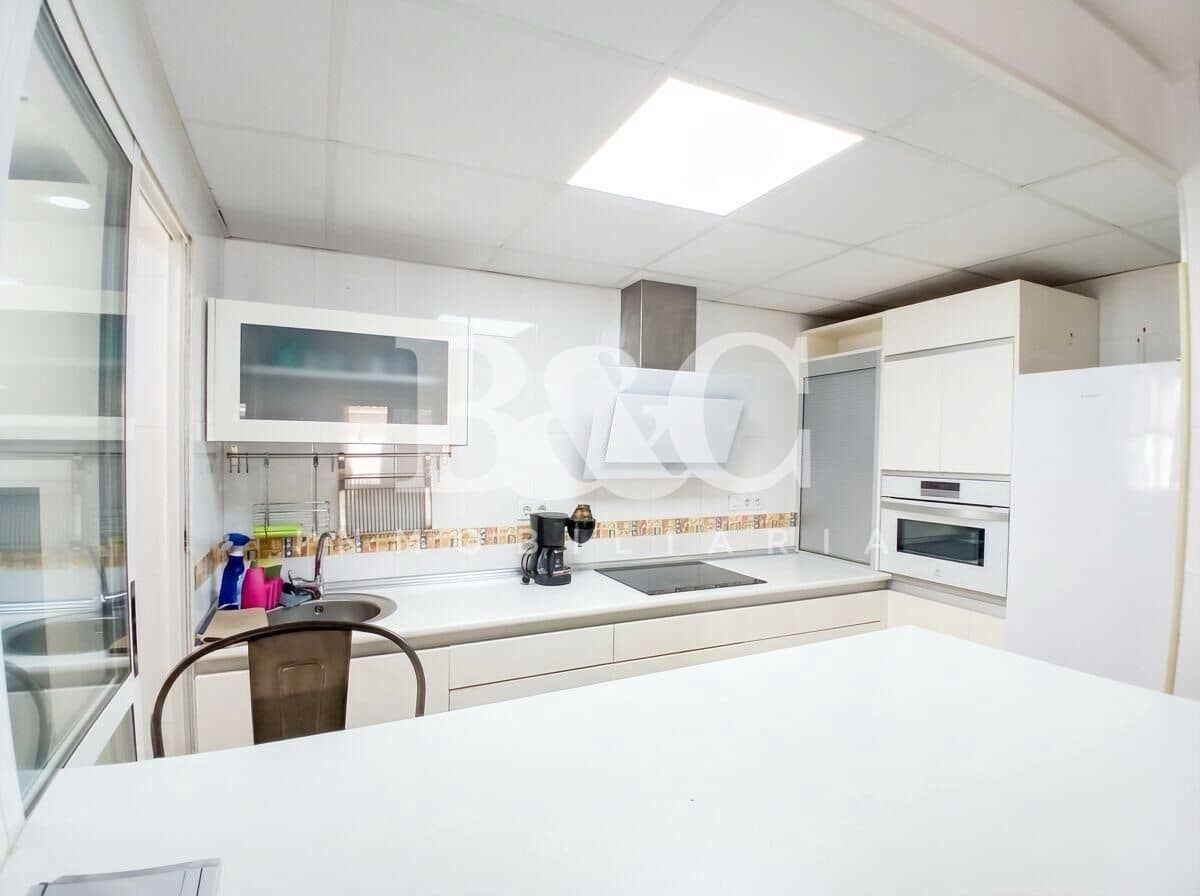 2 bedroom Penthouse for sale in Aguilas with pool garage - € 145,000 (Ref: 9762070)