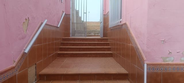 2 bedroom Townhouse for sale in Villalba de los Alcores - € 96,000 (Ref: 8177578)