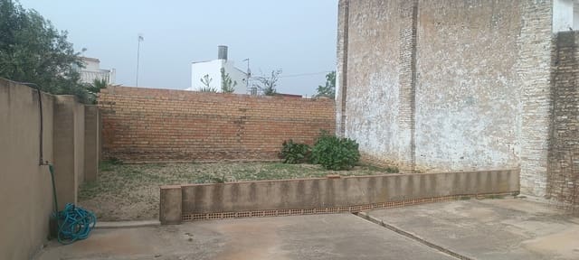 2 bedroom Townhouse for sale in Villalba de los Alcores - € 96,000 (Ref: 8177578)