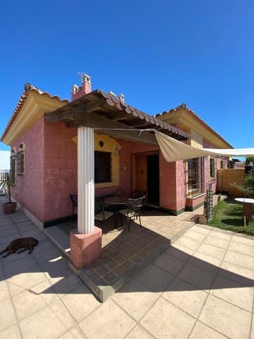 4 soveværelse Villa til salg i Matalascañas, Almonte med swimmingpool garage - € 530.000 (Ref: 8487832)