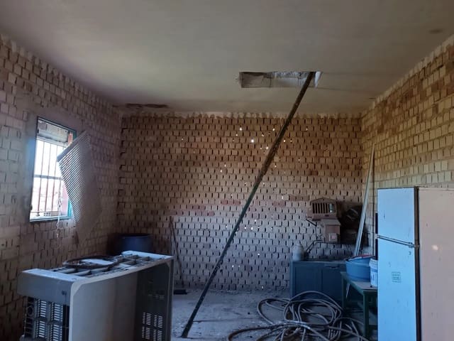 3 camera da letto Finca/Casa di Campagna in vendita in Rociana del Condado con garage - 40.000 € (Rif: 8603407)