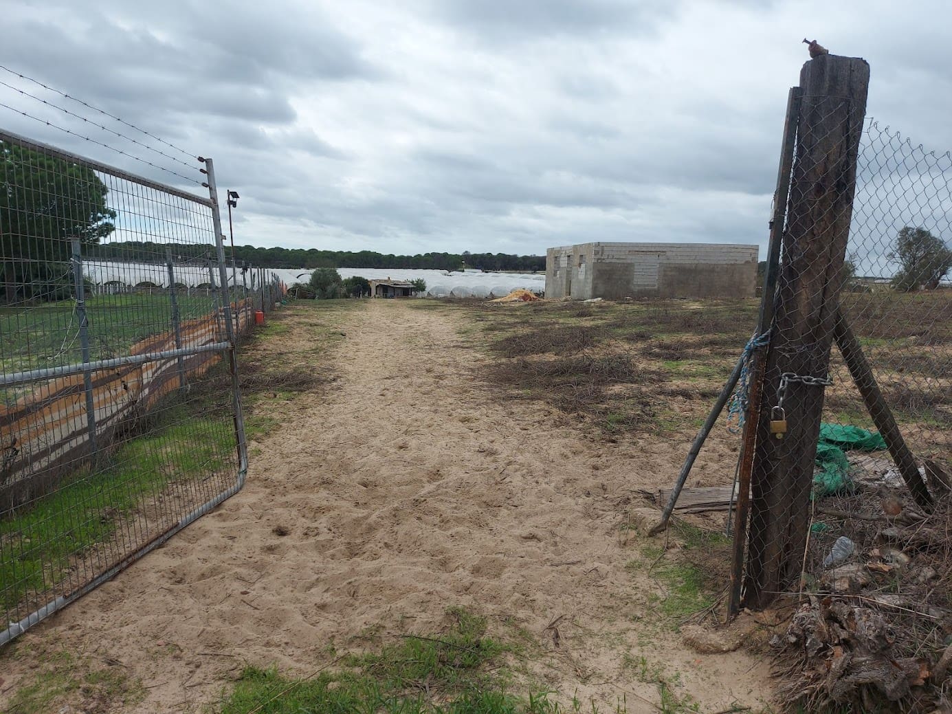 Finca/Herregård til salgs i Almonte med garasje - € 25 000 (Ref: 8604735)